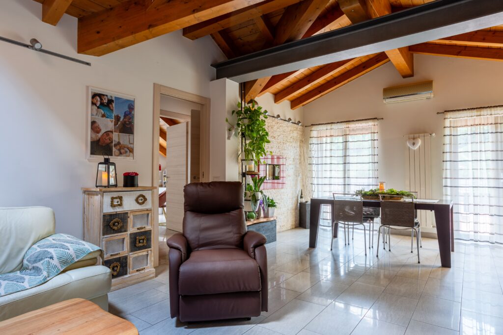 fotografia immobiliare foto professionali per vendere casa real estate soggiorno
