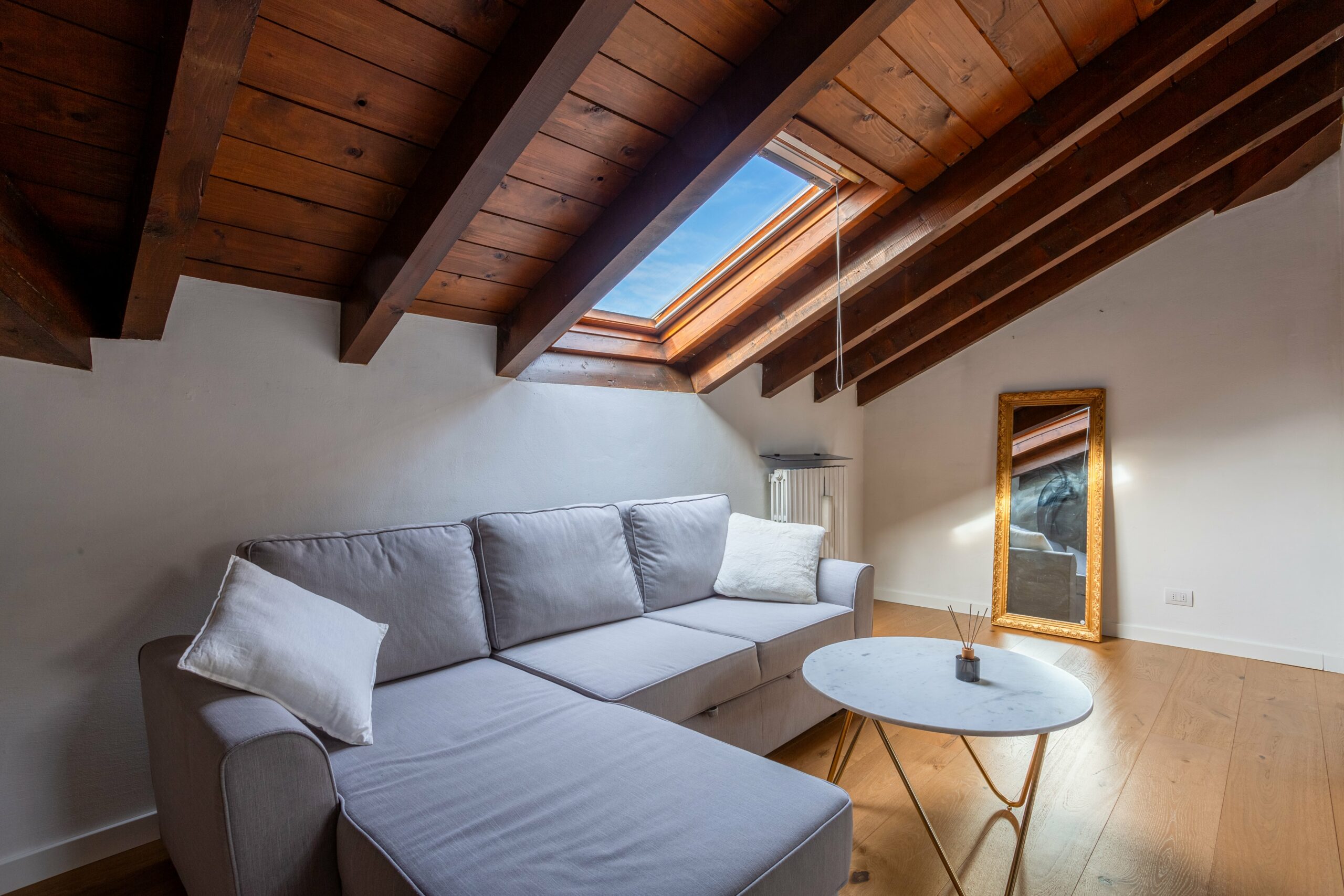 fotografia immobiliare foto professionali per vendere casa real estate soggiorno