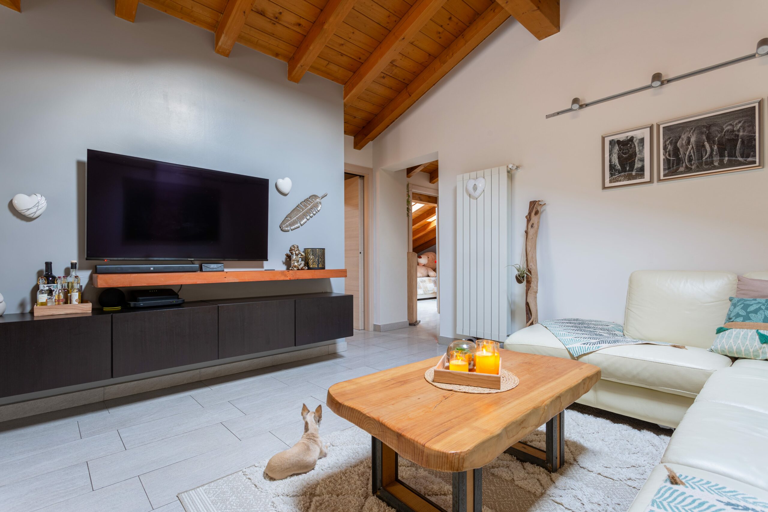 fotografia immobiliare foto professionali per vendere casa real estate soggiorno
