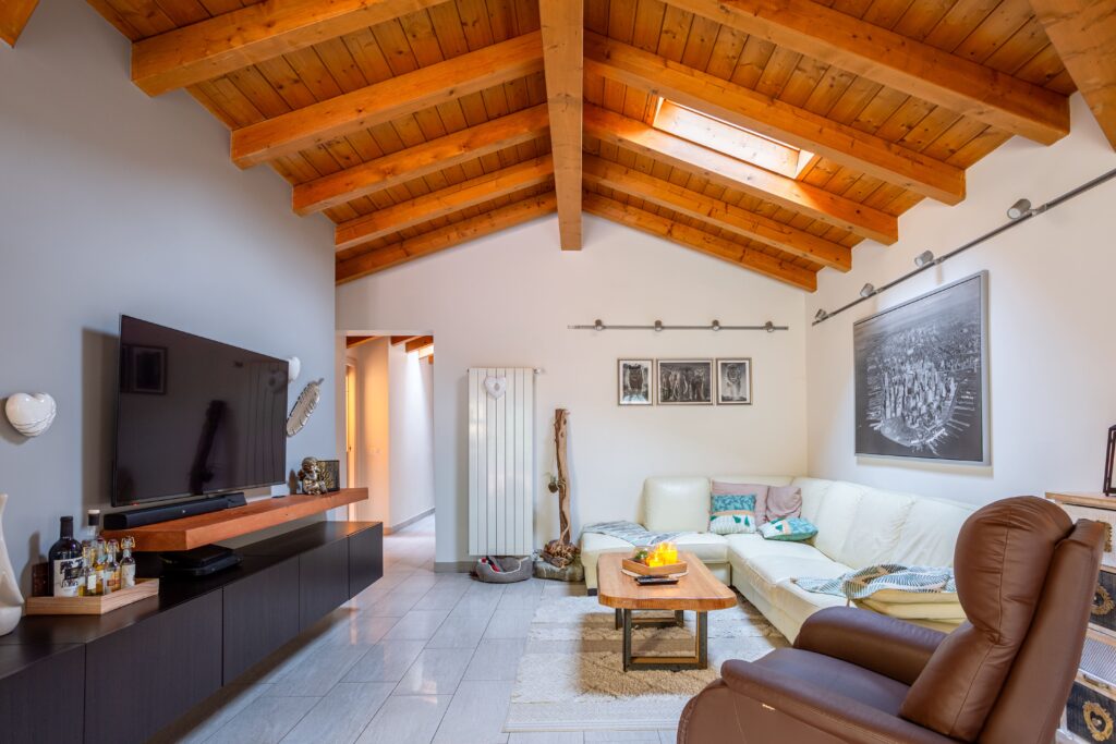 fotografia immobiliare foto professionali per vendere casa real estate soggiorno